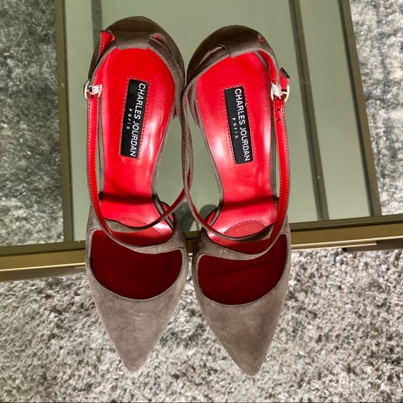 Charles Jourdan Criss-cross Suede Pumps - Picture 7 of 7